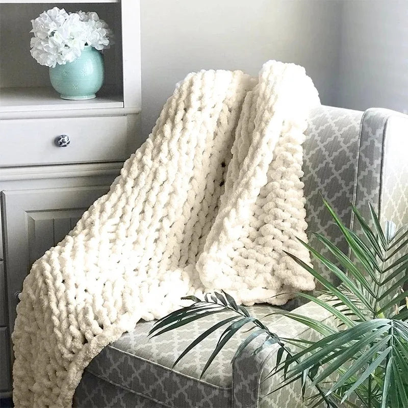 Luxurious Hand-Knitted Chenille Blanket - Cozy Coarse Wool Woven Throw for Home and Travel